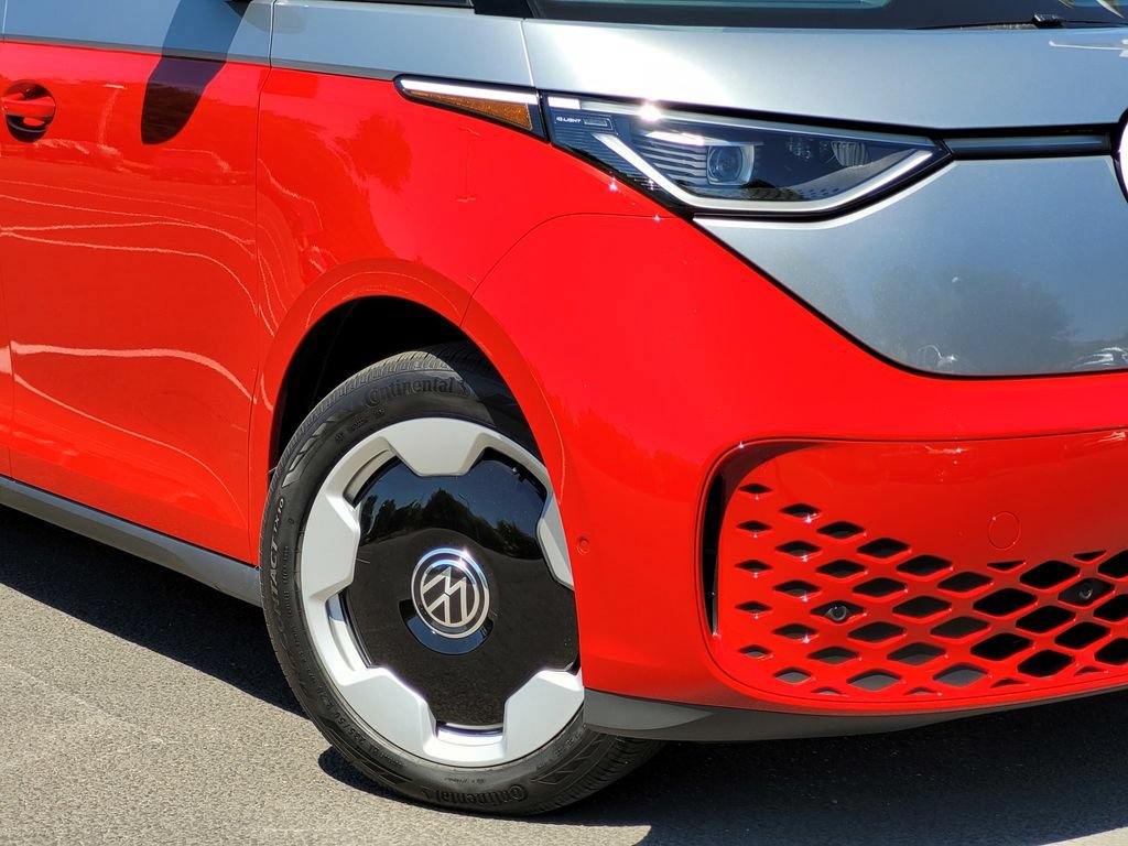 New 2025 Volkswagen ID. Buzz Pro S Plus RWD image 3