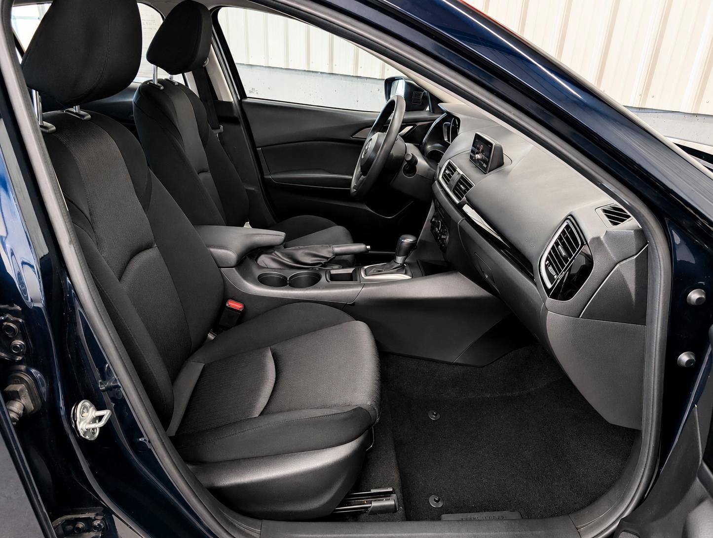 Used 2014 MAZDA MAZDA3 i Sport FWD image 30
