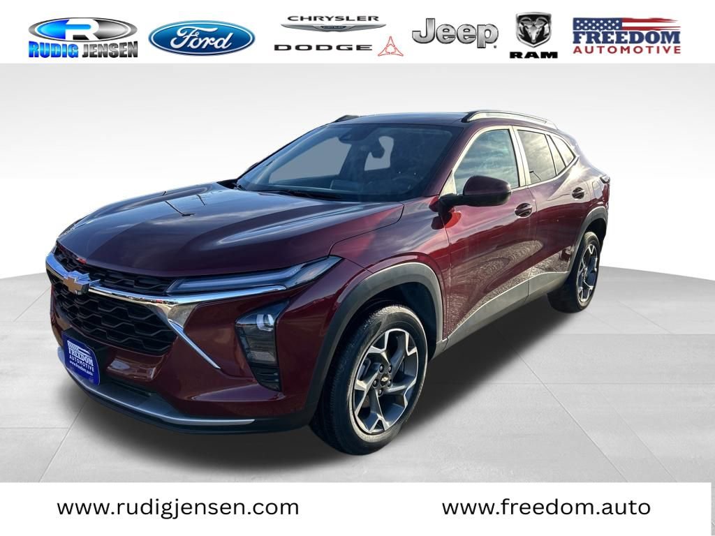 Used 2025 Chevrolet Trax LT image 12