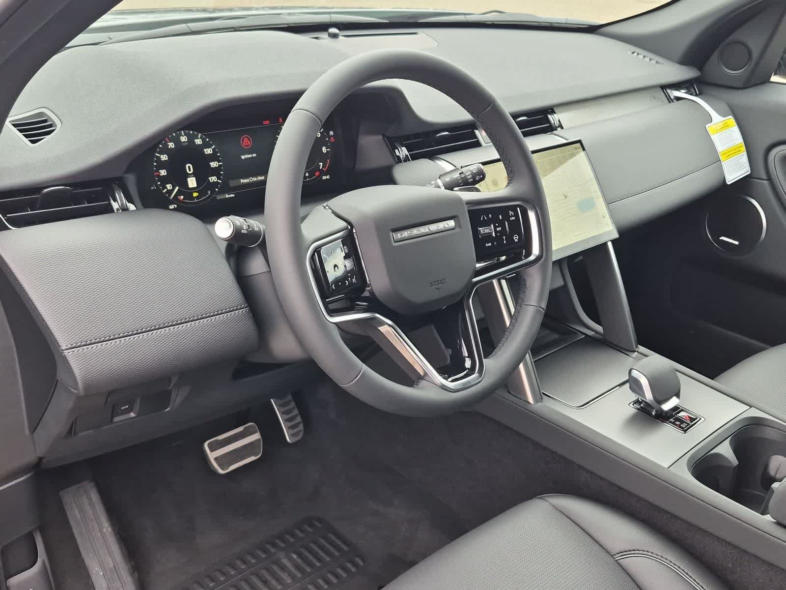 New 2026 Land Rover Discovery Sport Landmark AWD/4WD image 2
