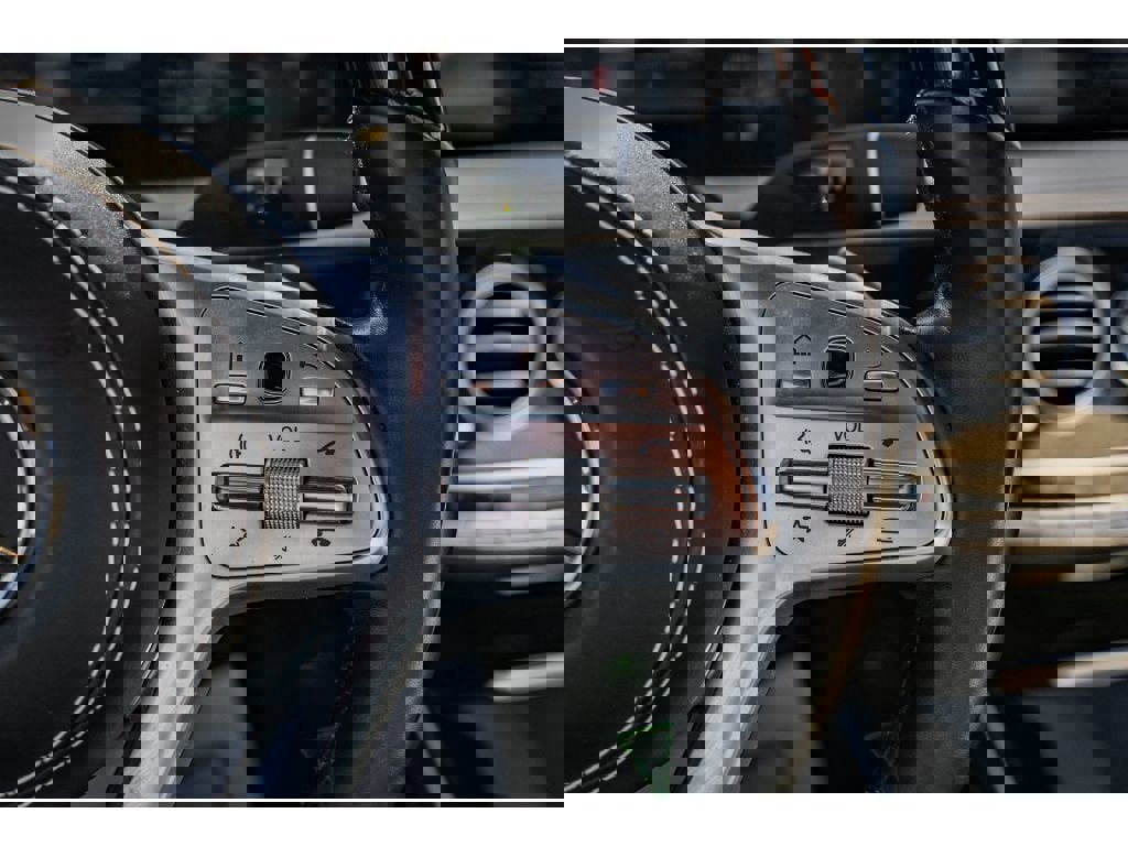 Used 2018 Mercedes-Benz S 560 4MATIC Sedan image 13