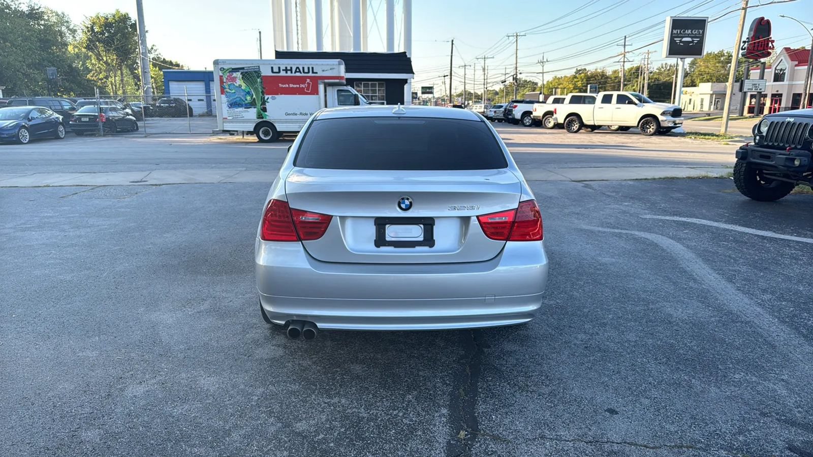 Used 2011 BMW 328i xDrive Sedan AWD/4WD image 6