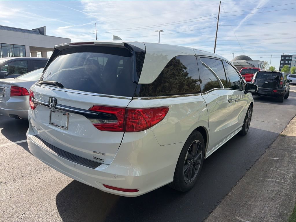 Used 2022 Honda Odyssey Elite image 3