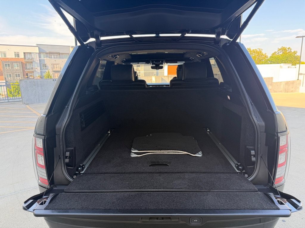 Used 2017 Land Rover Range Rover Autobiography AWD/4WD image 18