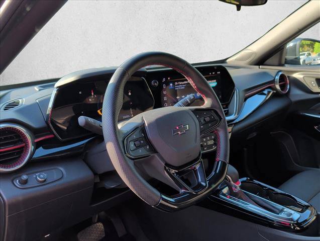 Used 2025 Chevrolet Trax RS w/ Driver Confidence Package FWD image 9