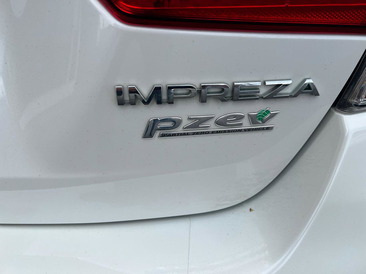 Used 2017 Subaru Impreza 2.0i AWD/4WD image 6