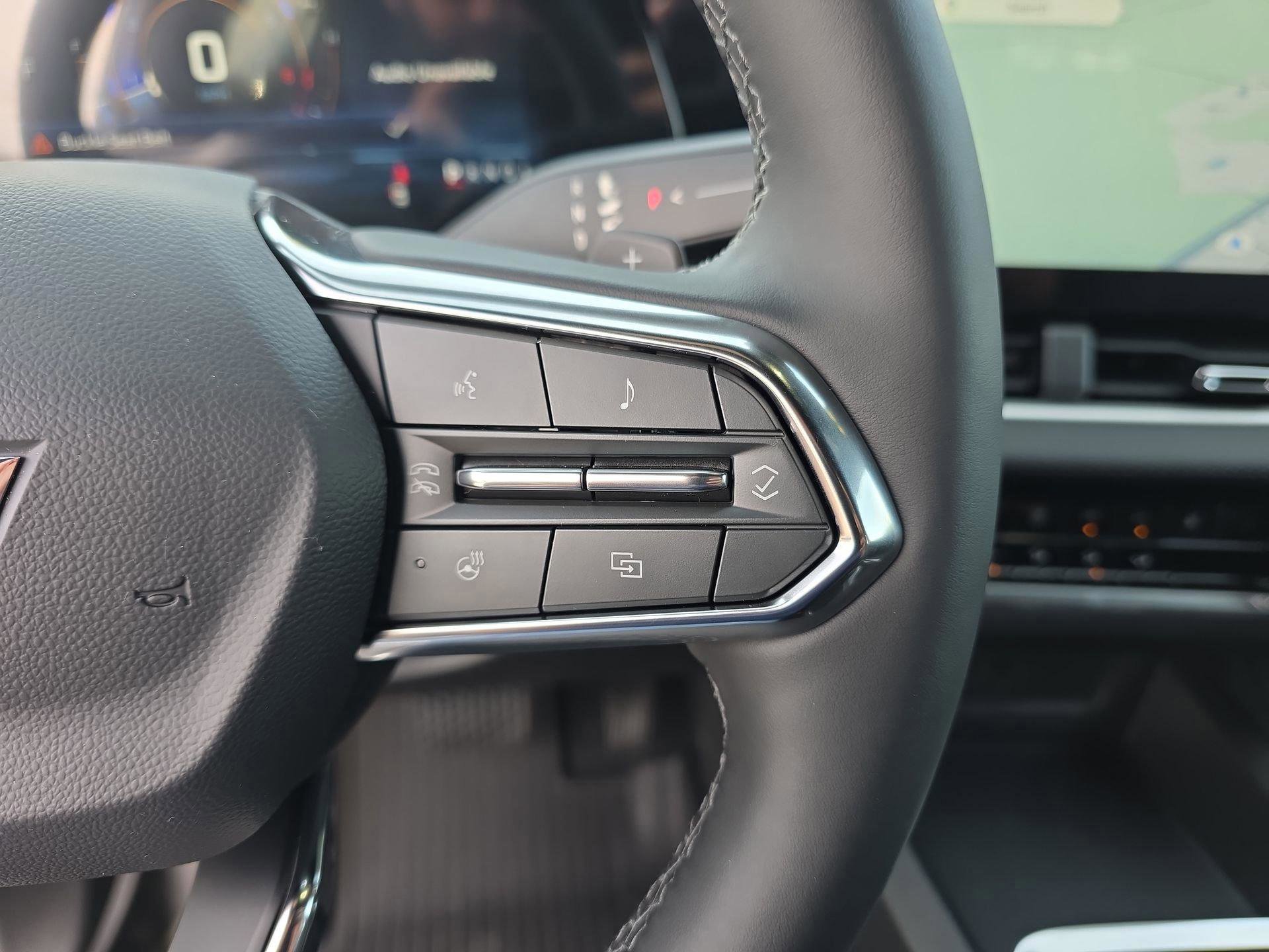 New 2026 Chevrolet Equinox LT w/ Safety and Technology Package image 14