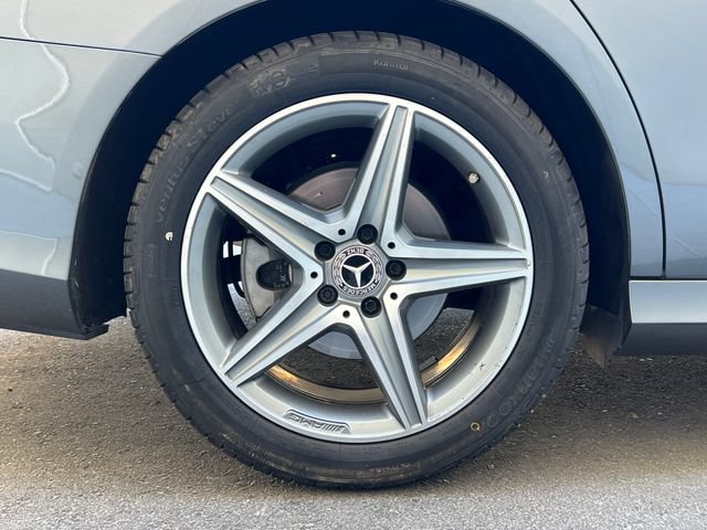 Used 2019 Mercedes-Benz E 300 image 13