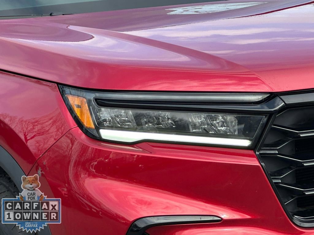 Used 2025 Honda Pilot TrailSport image 10