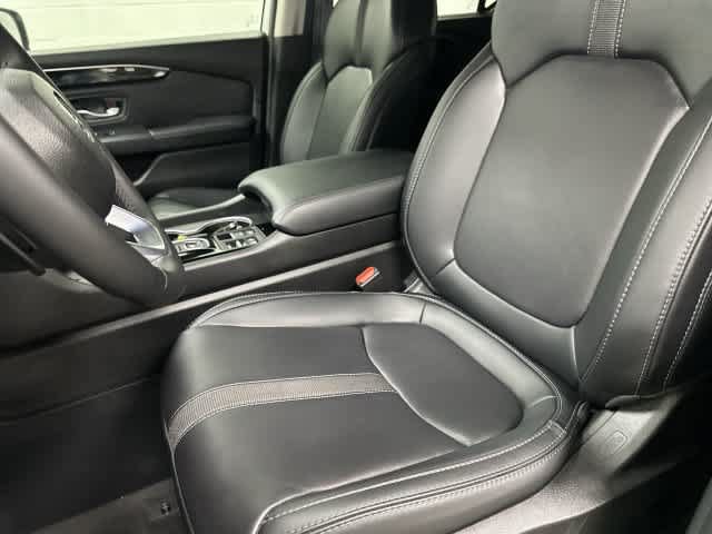 Certified 2025 Honda Pilot Touring image 10
