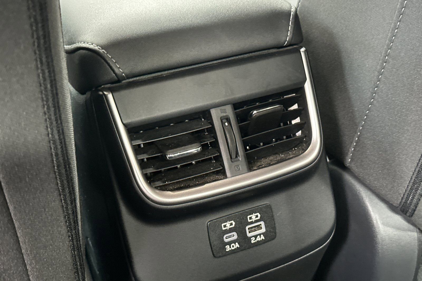 Used 2025 Subaru Legacy Premium AWD/4WD image 17