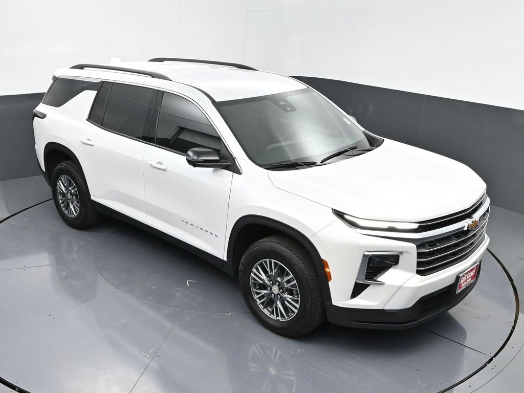 Used 2024 Chevrolet Traverse LT image 35