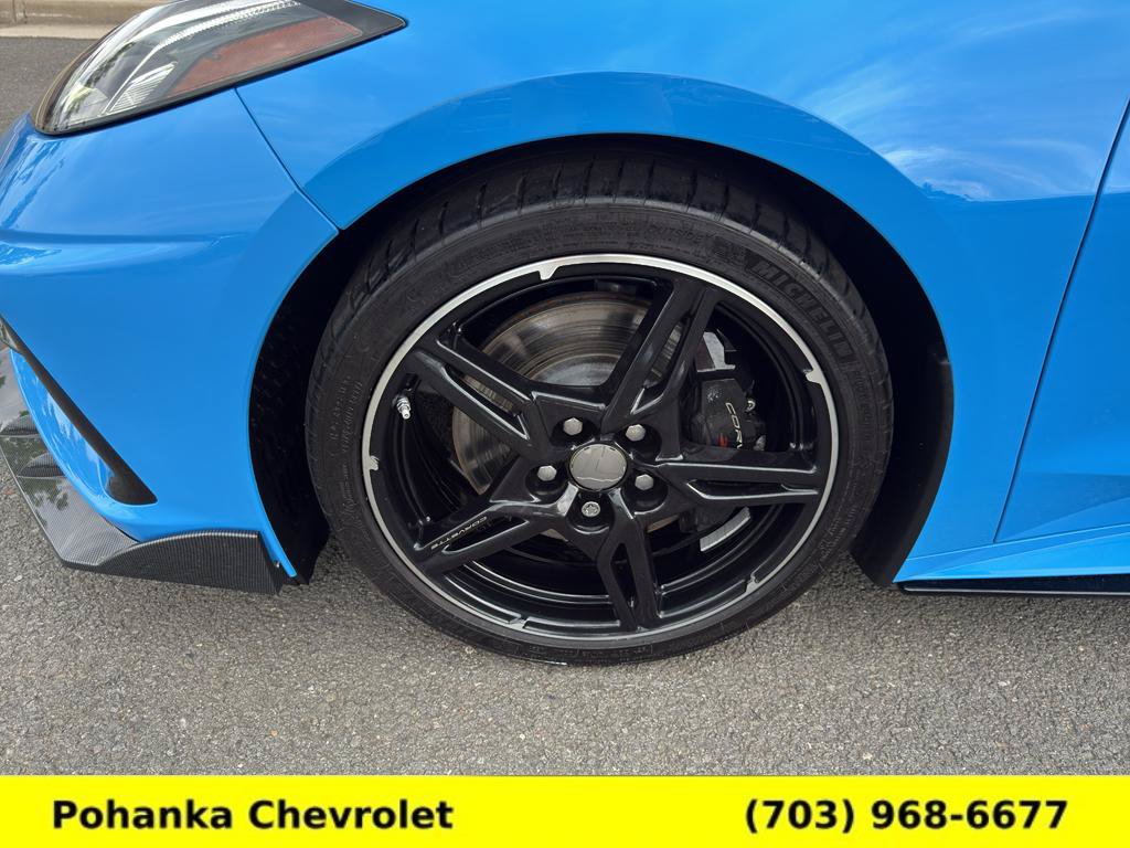 Used 2021 Chevrolet Corvette Stingray Coupe w/ Z51 Performance Package RWD image 22