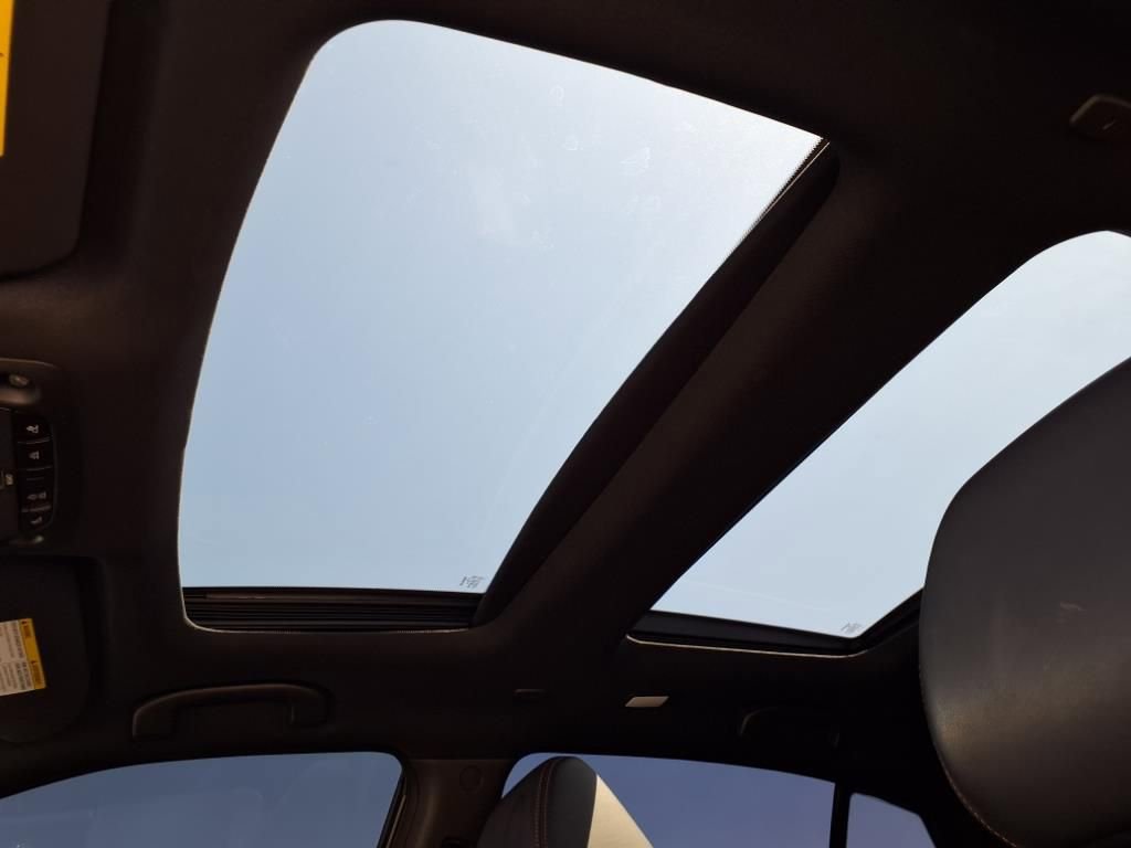 Used 2023 Nissan Maxima SR w/ Sport Mat Group image 12