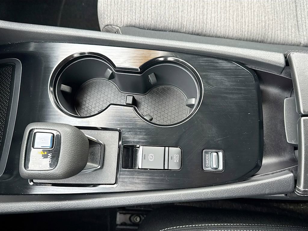 Used 2022 Nissan Rogue SV image 21