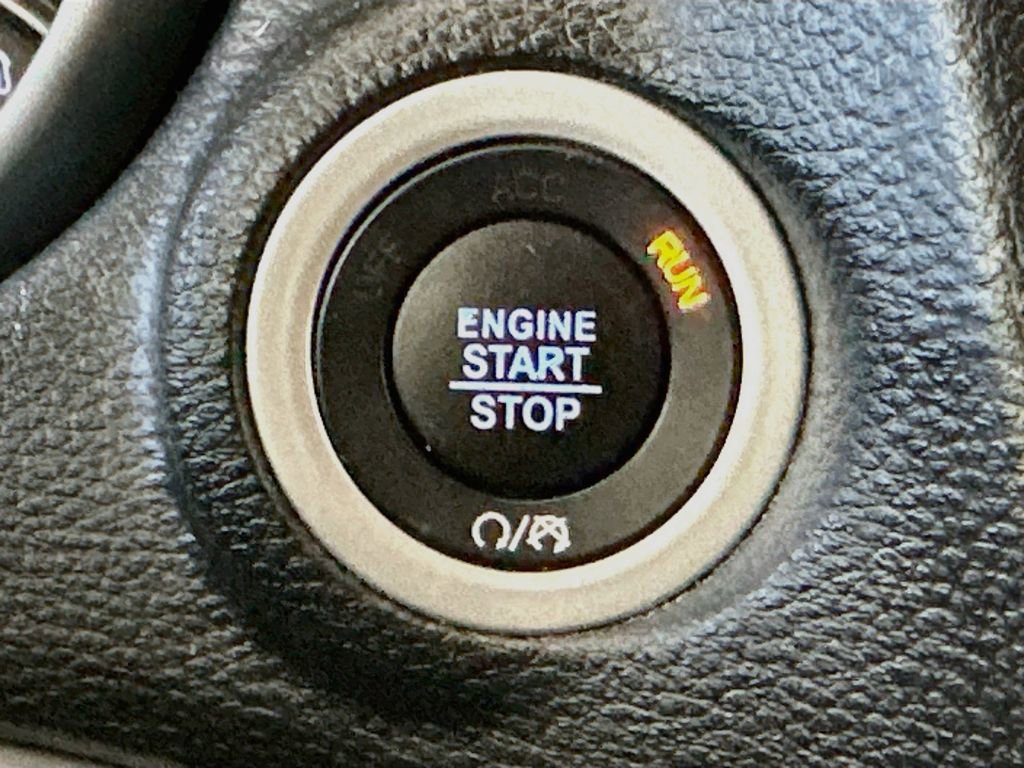 Used 2019 Dodge Journey SE w/ Connectivity Group FWD image 25
