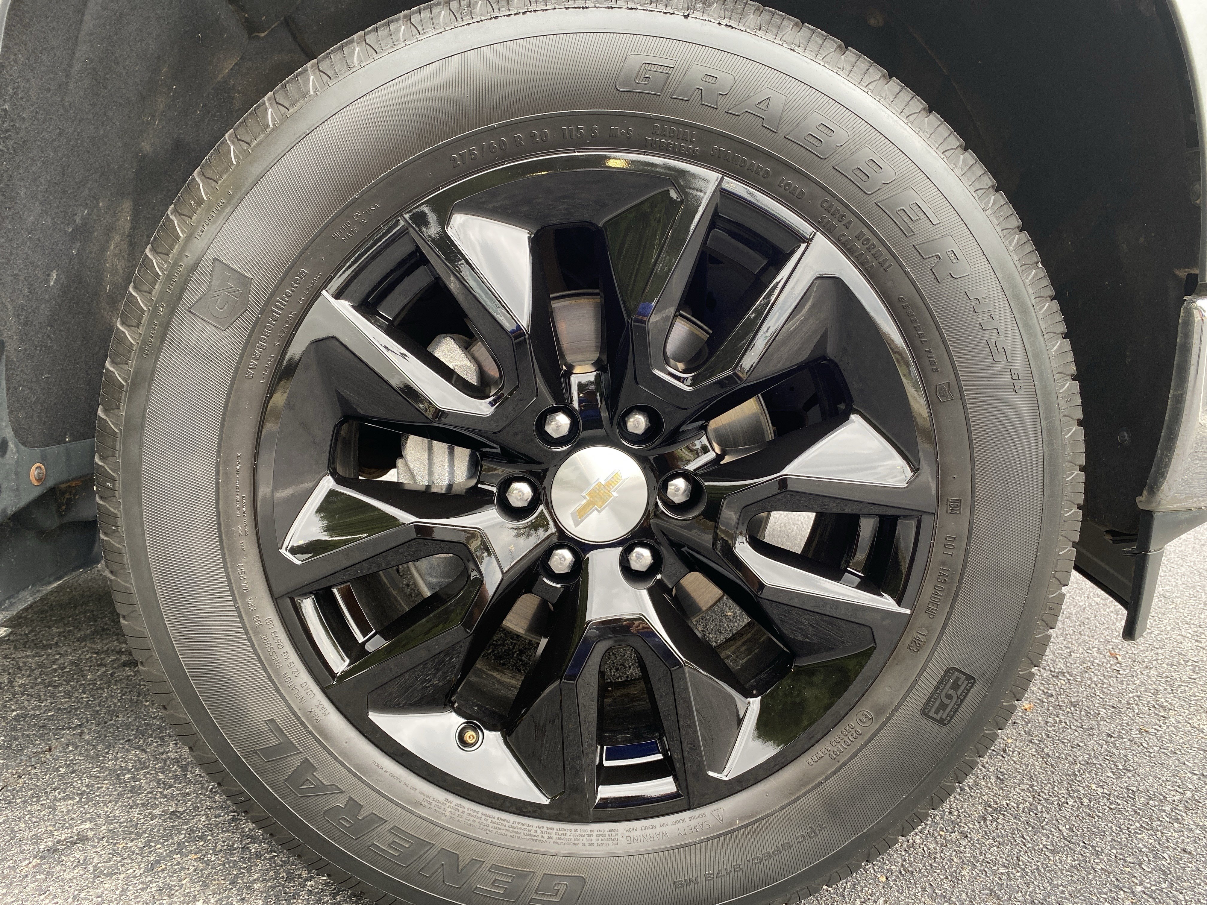 Used 2023 Chevrolet Silverado 1500 LT AWD/4WD image 40