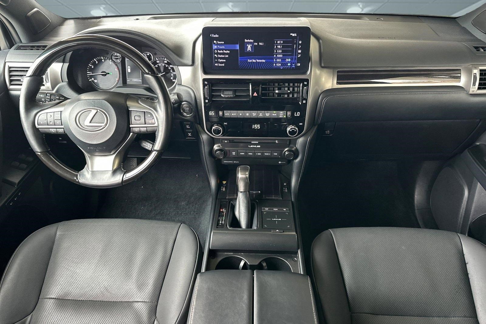 Used 2023 Lexus GX 460 Premium w/ Premium Package image 16