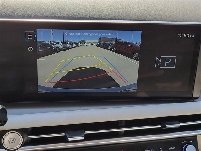 Certified 2025 Hyundai Tucson SE image 22