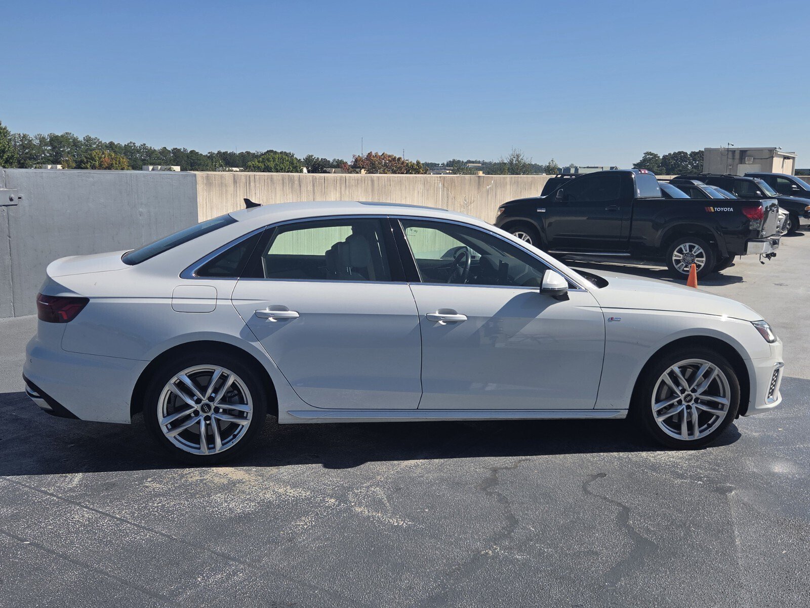 Used 2021 Audi A4 2.0T Premium Plus w/ Premium Plus Package AWD/4WD image 6