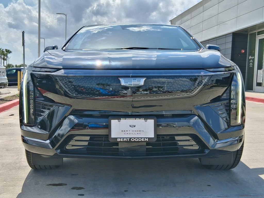 New 2026 Cadillac Optiq Sport 1 w/ LPO, ONYX Package RWD video 2