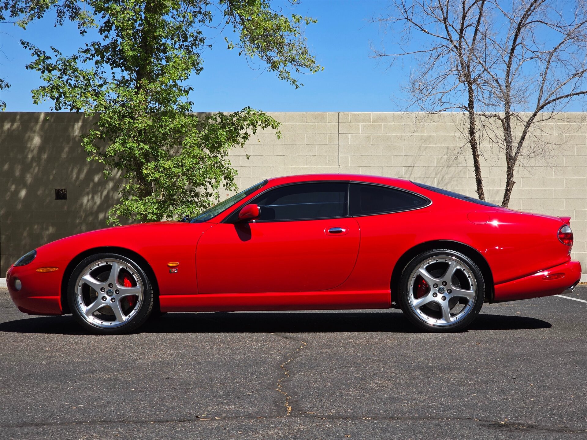 Used 2005 Jaguar XK8 Coupe RWD image 7