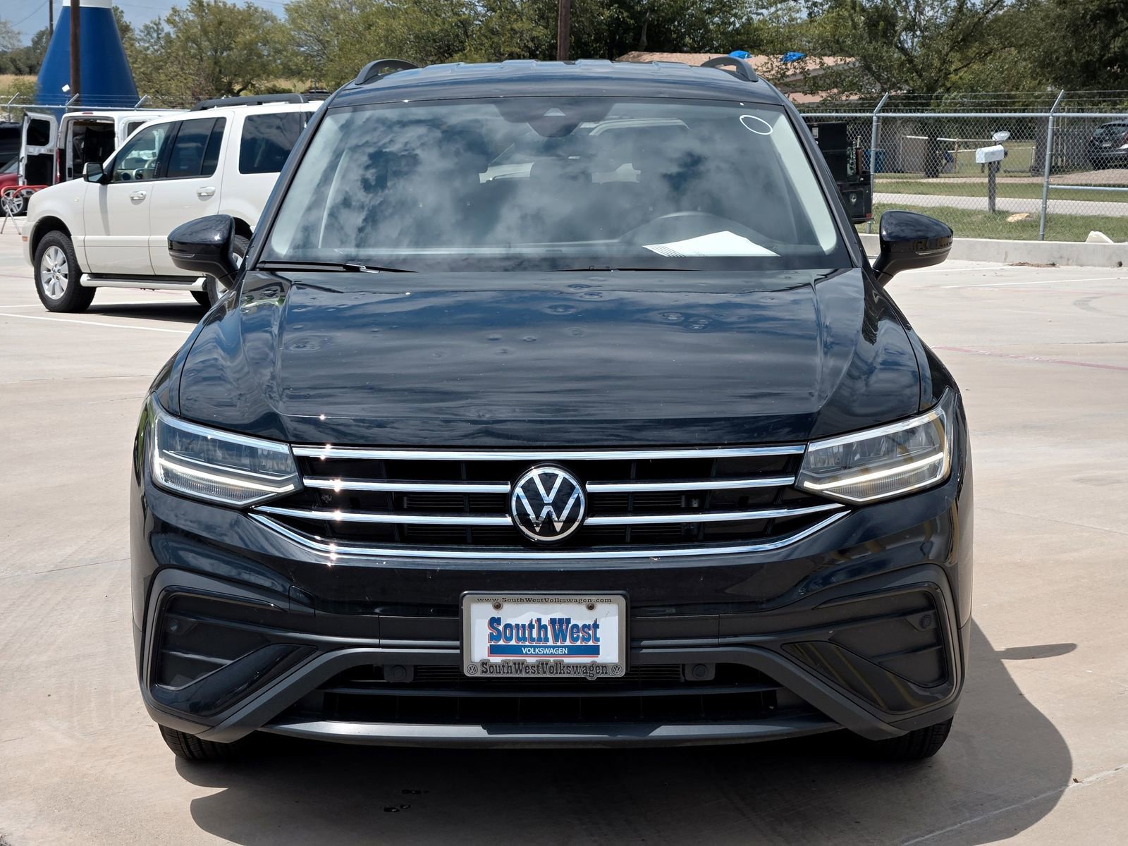 Used 2024 Volkswagen Tiguan S image 6
