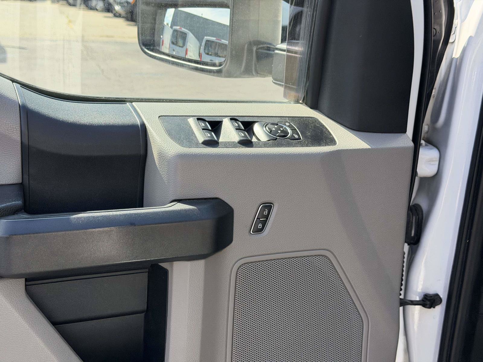 Used 2020 Ford F550 4x4 Crew Cab Super Duty image 16