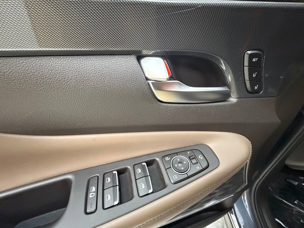 Used 2023 Hyundai Santa Fe Limited image 27