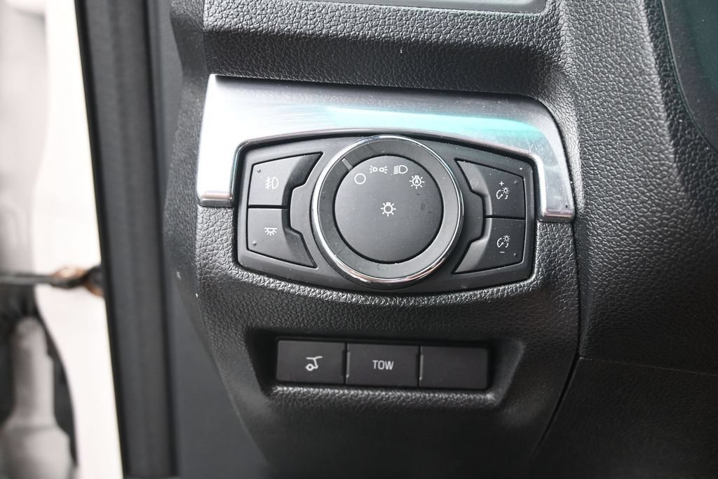 Used 2017 Ford Explorer Sport w/ Equipment Group 401A AWD/4WD image 19