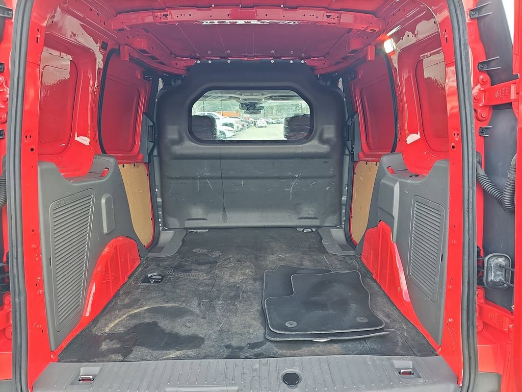 Used 2021 Ford Transit Connect XLT image 15