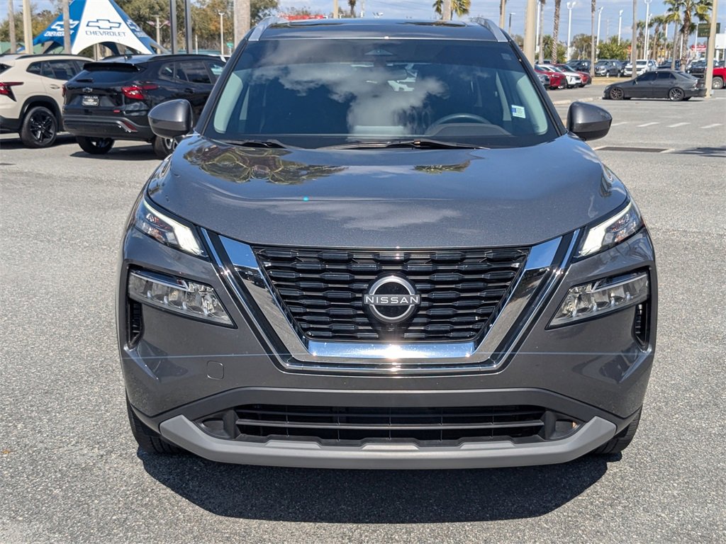 Used 2023 Nissan Rogue SV w/ SV Premium B Package image 8