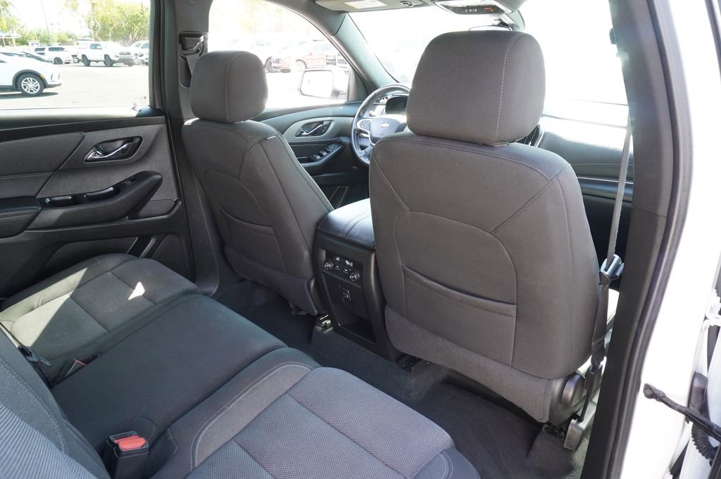 Certified 2023 Chevrolet Traverse LT image 11