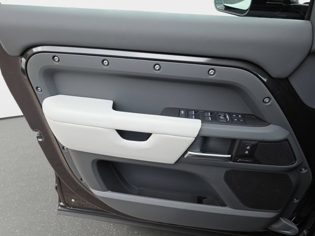 New 2026 Land Rover Defender 110 S AWD/4WD image 19
