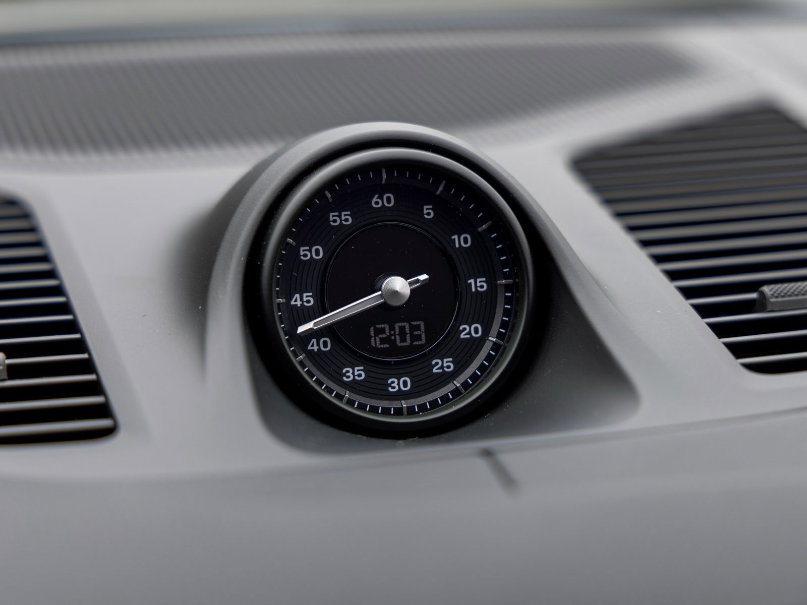 New 2026 Porsche Cayenne Coupe image 31