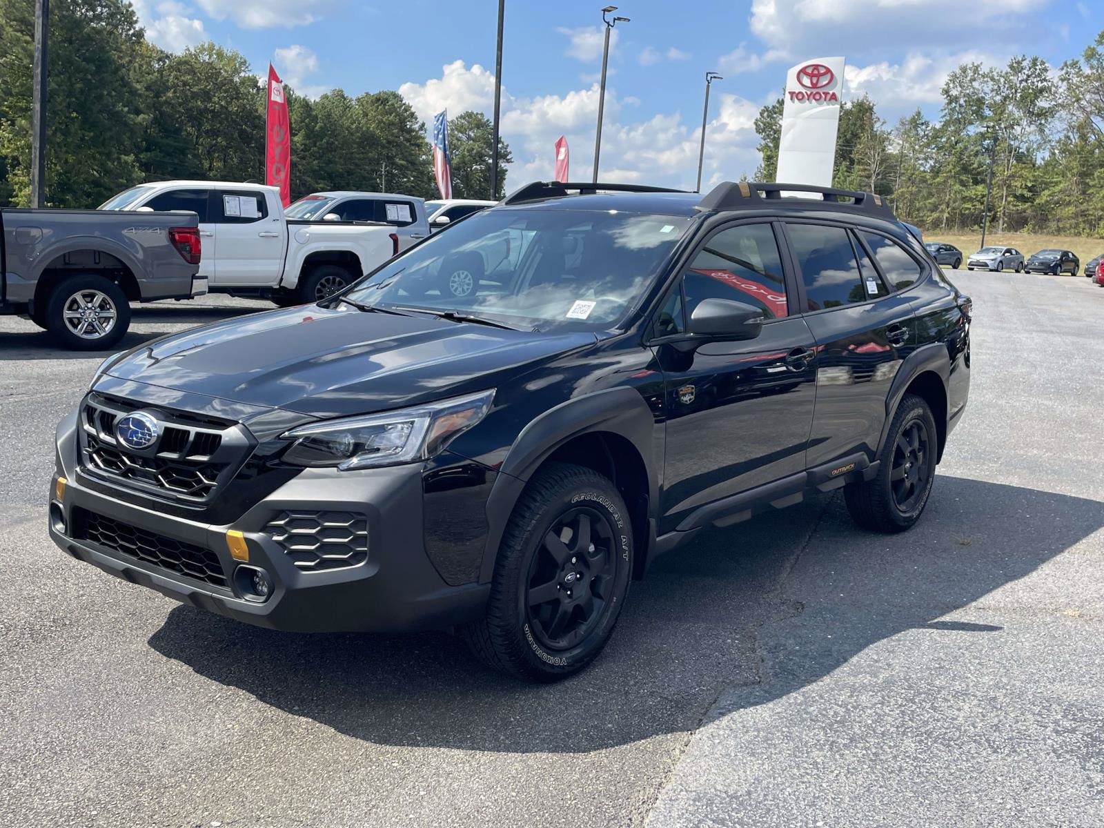 Used 2025 Subaru Outback Wilderness AWD/4WD image 5