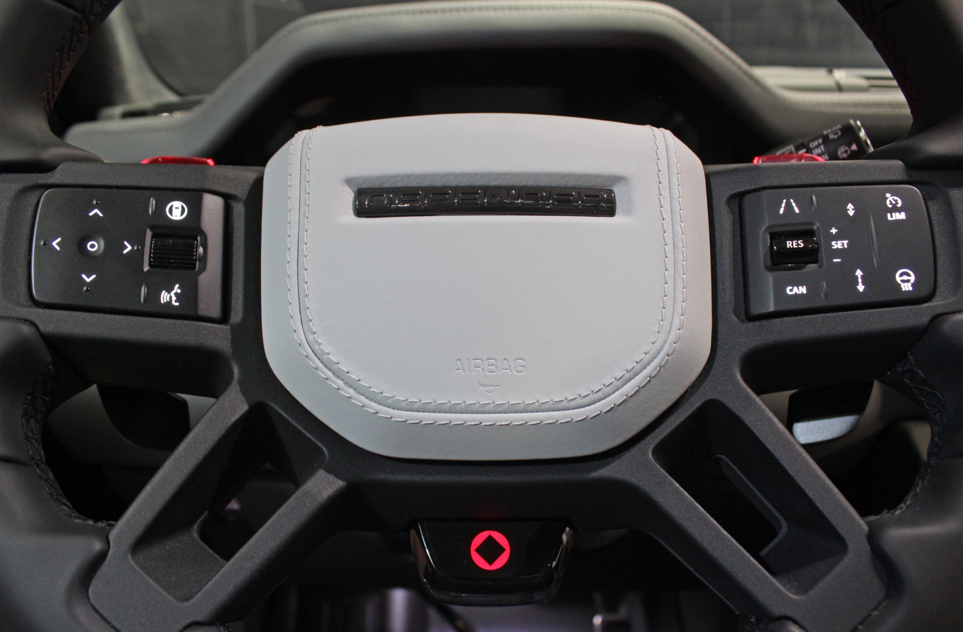 Used 2026 Land Rover Defender 110 image 62