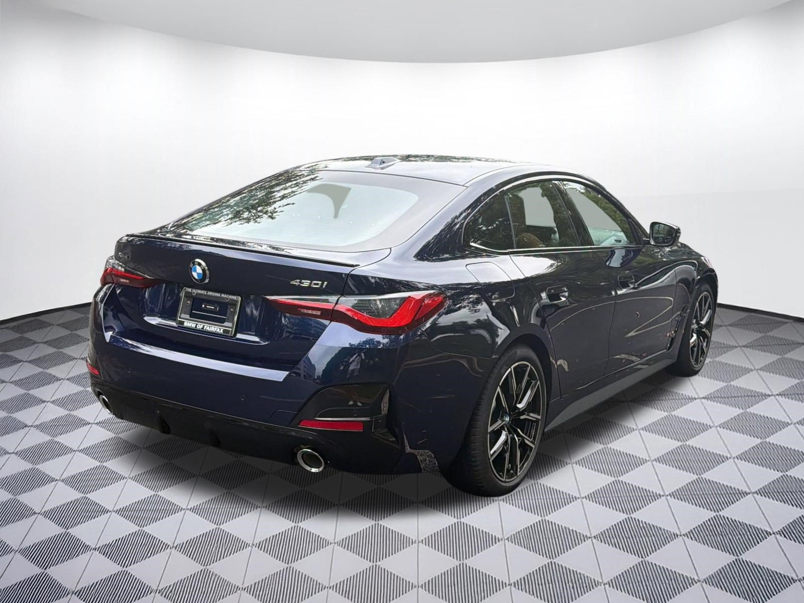 New 2026 BMW 430i xDrive w/ M Sport Package AWD/4WD image 9