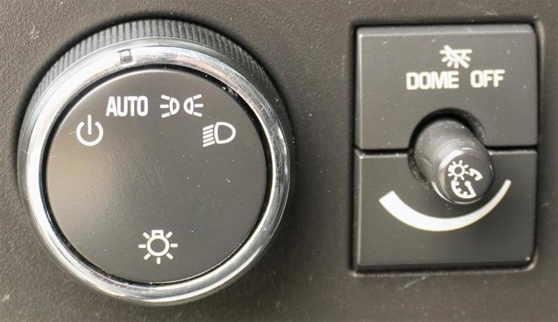 Used 2019 Chevrolet Express 2500 w/ Driver Convenience Package image 24