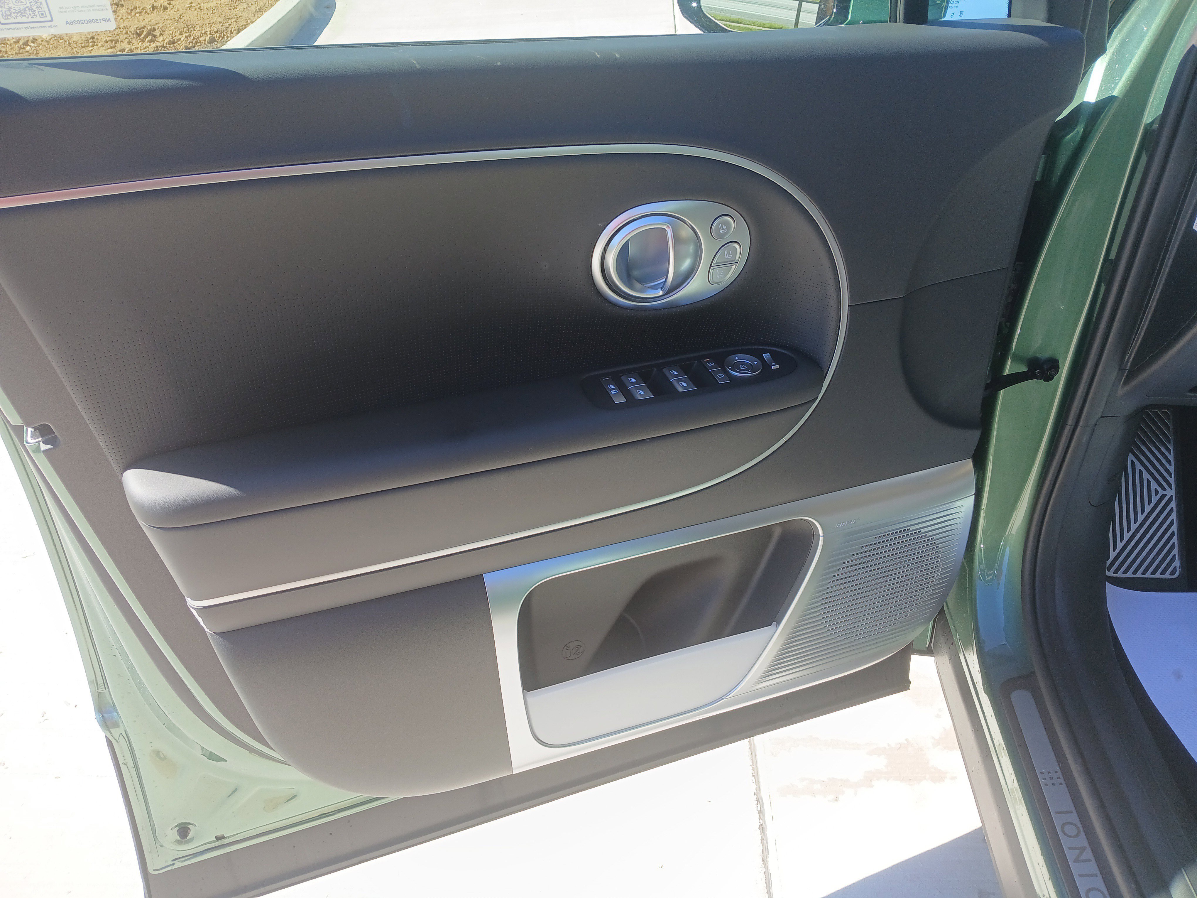 New 2026 Hyundai Ioniq 9 Calligraphy image 16