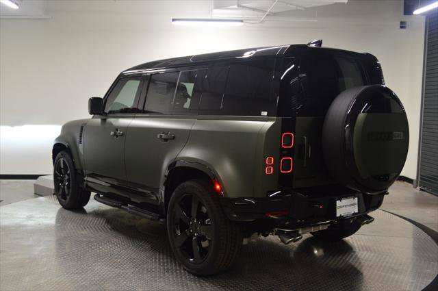 New 2026 Land Rover Defender 110 X-Dynamic SE AWD/4WD image 3