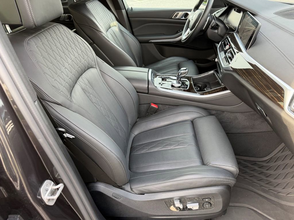 Used 2023 BMW X5 xDrive45e w/ Executive Package image 14