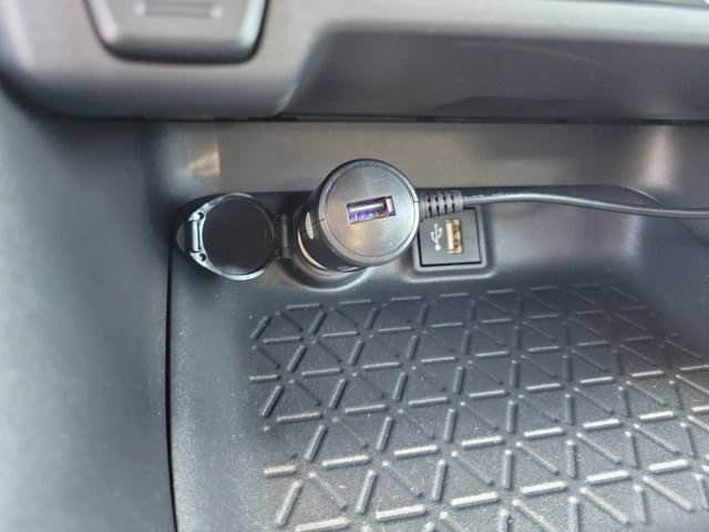 Used 2025 Toyota RAV4 XLE w/ Convenience Package FWD image 34