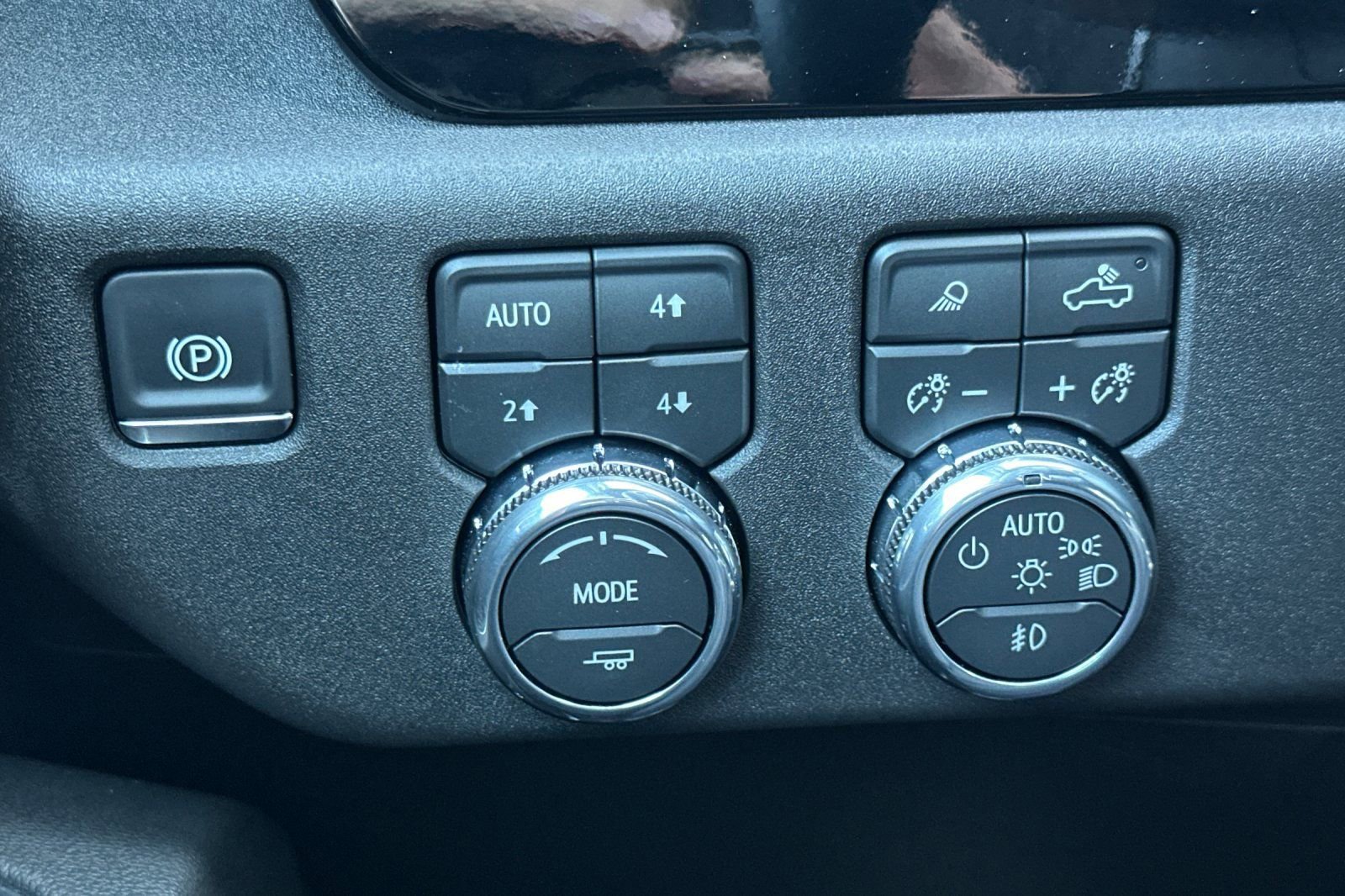 Used 2026 GMC Sierra 1500 Elevation w/ Elevation Premium Package AWD/4WD image 39