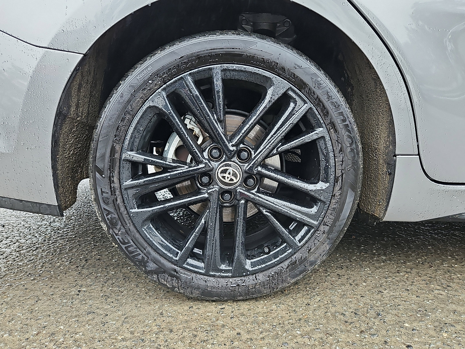 Used 2025 Toyota Camry SE image 10