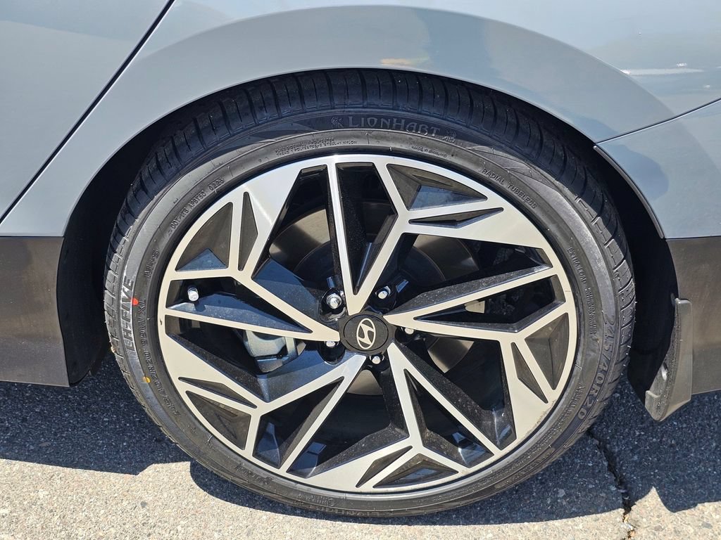 Certified 2023 Hyundai Ioniq 6 SEL RWD image 8