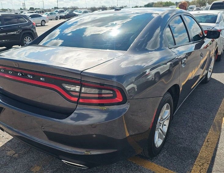 Used 2022 Dodge Charger SXT image 3