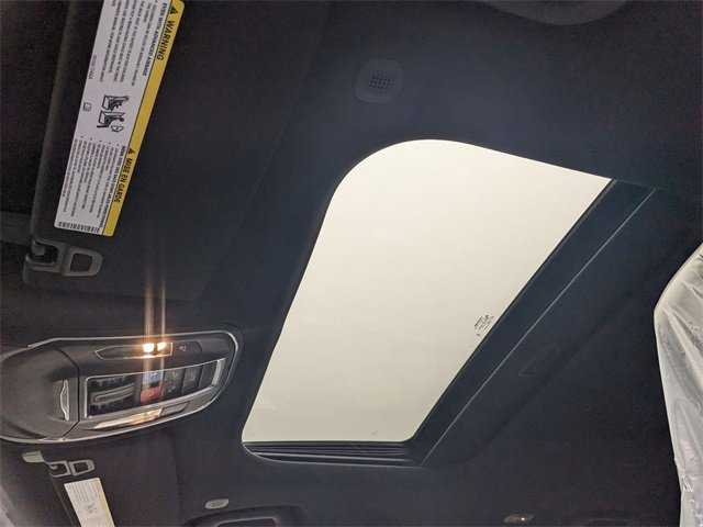 New 2025 Jeep Grand Cherokee L Altitude image 9