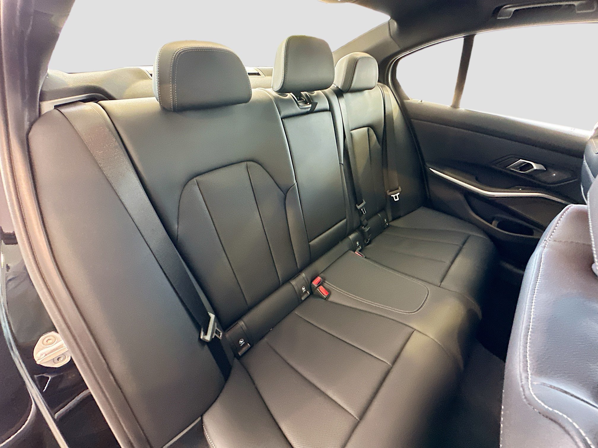 New 2026 BMW 330i Sedan w/ Premium Package RWD image 20