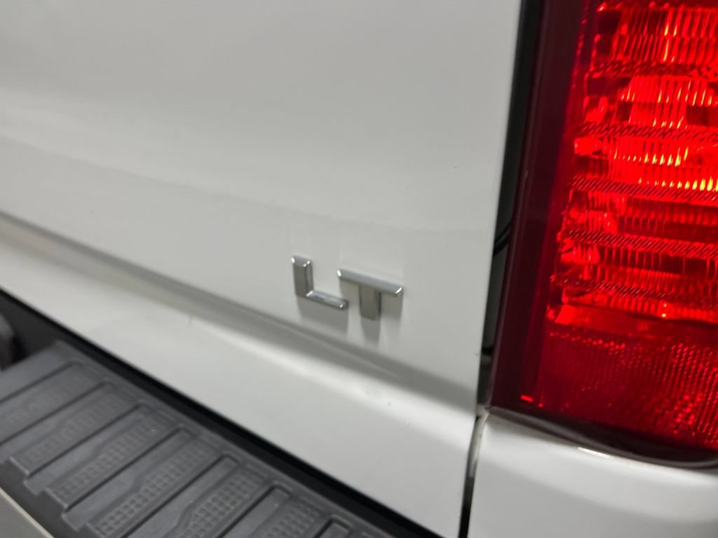 Used 2022 Chevrolet Silverado 2500 LT AWD/4WD image 20